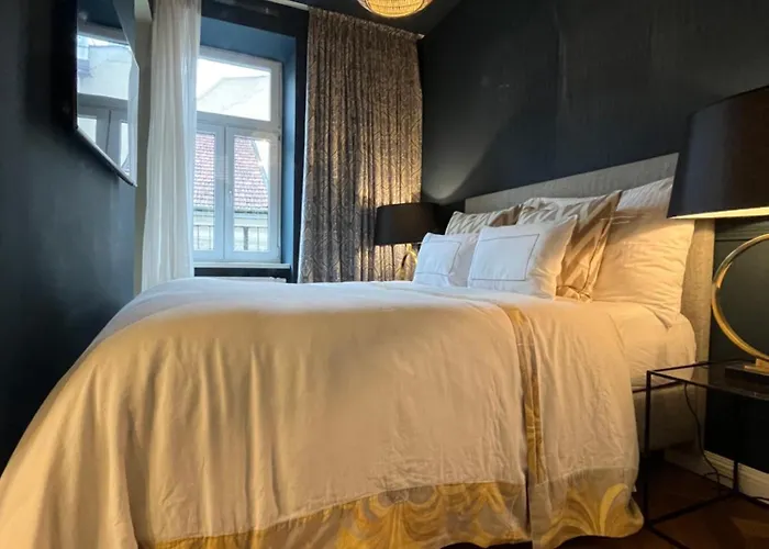 Luxury * Viena